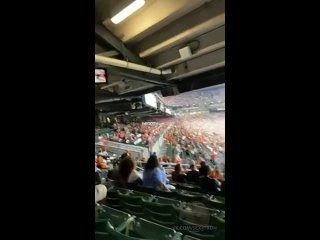 another baseball game, another flash